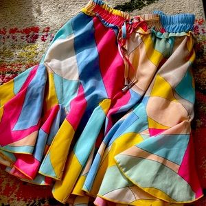 ruffled colorful boutique skirt skort large like new